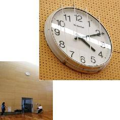 543-6 看護大体育館の時計.jpg