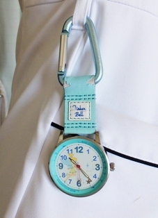 636-1-6 看護師さんの時計.JPG