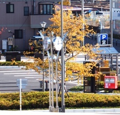 639-3 駅北口の時計.JPG